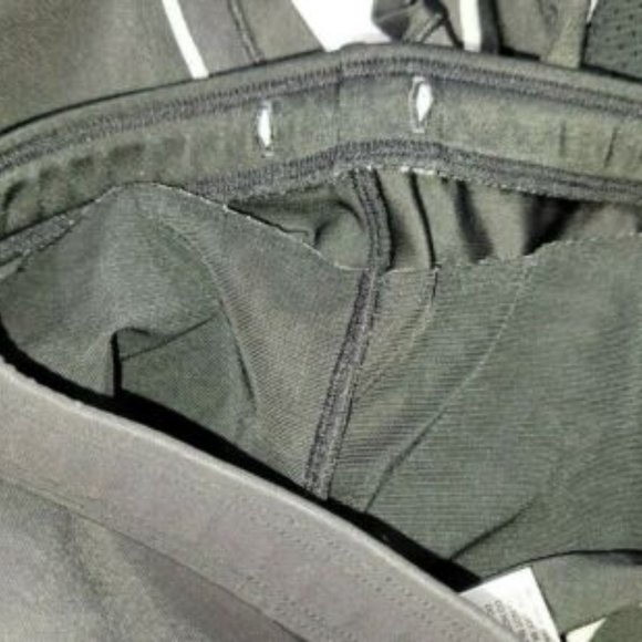 CW-X Conditioning Wear Ventilator Tri Short - Men's M / Women's L - Picture 9 of 9